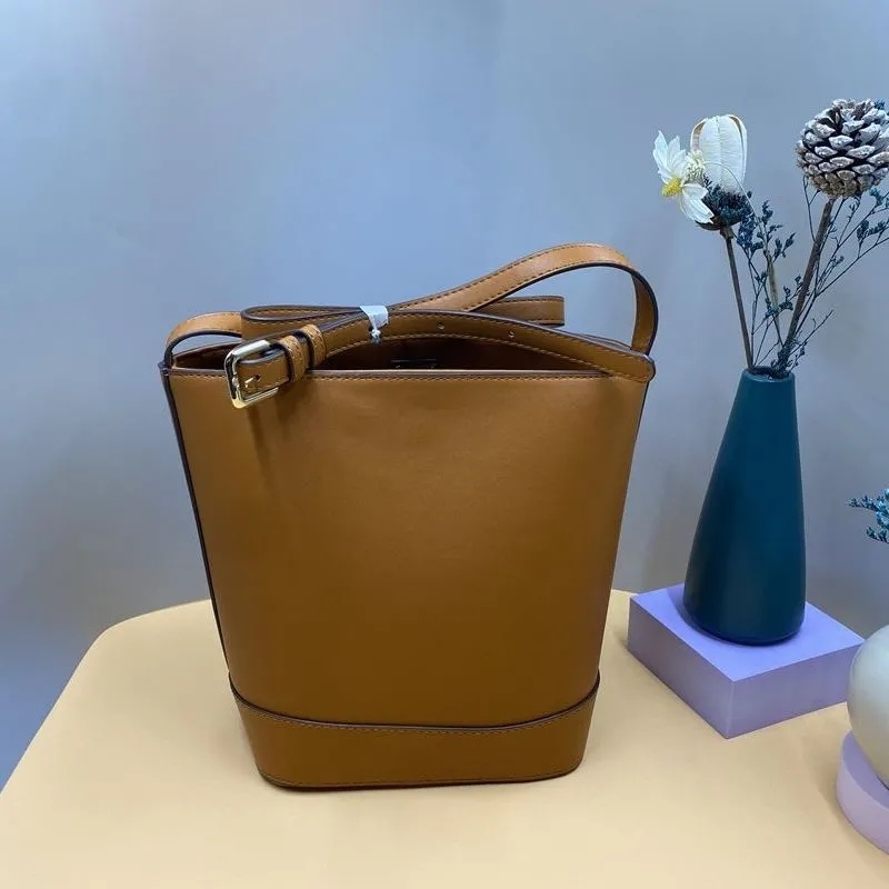 大人気【CELINE】 バケツバッグ ショルダーバッグ