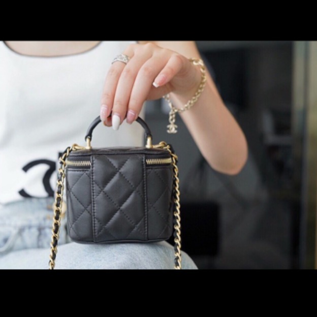 【大人気☆】CHANEL ミニバッグ ヴァニティ