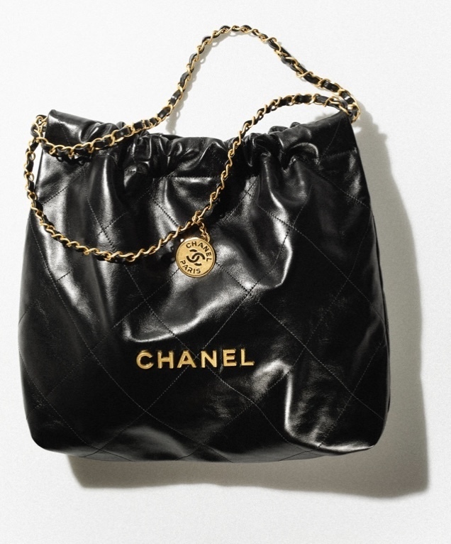 【芸能人多数愛用】人気沸騰CHANEL 22スモールトートバッグ