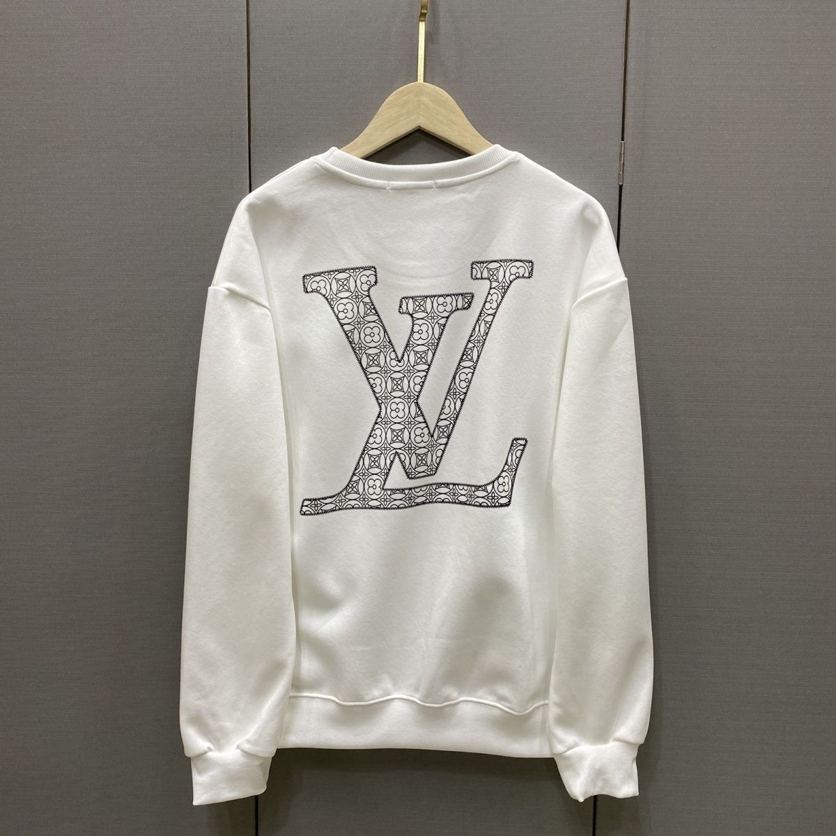 LOUIS VUITTON パーカー  ルイ・ヴィトンロゴ 丸襟 カジュアル ストリート服　ブランド長袖　男女兼用