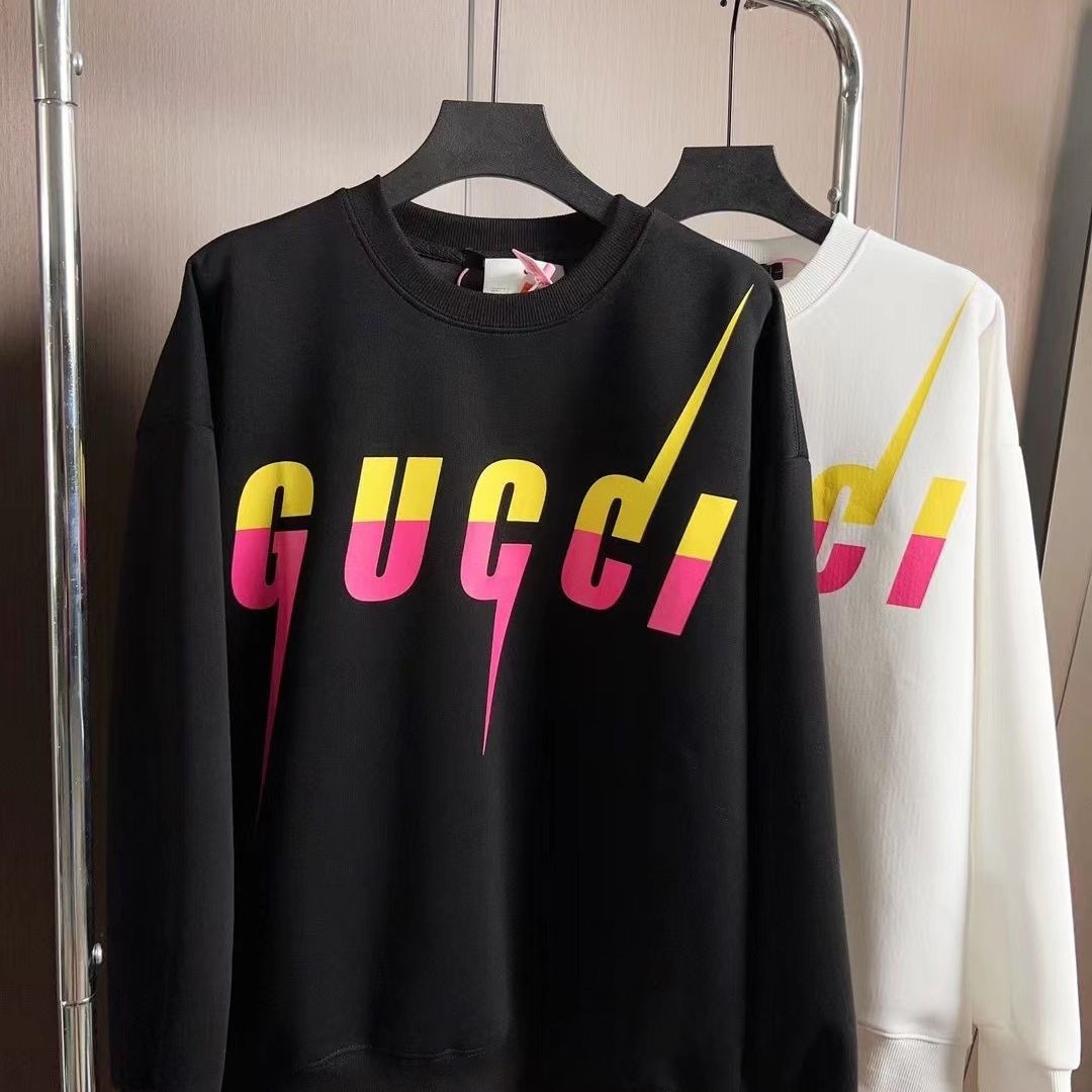 GUCCI  パーカー 長袖  ファッション　丸襟  人気　カジュアル　グーチロゴプリント　男女兼用