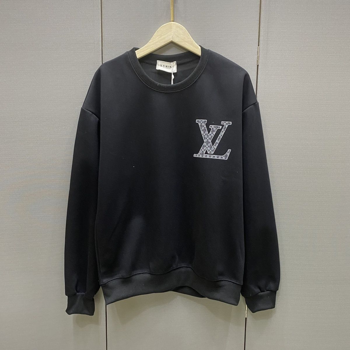 LOUIS VUITTON パーカー  ルイ・ヴィトンロゴ 丸襟 カジュアル ストリート服　ブランド長袖　男女兼用