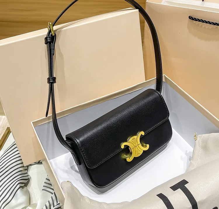 人気☆新作CELINE ショルダーバッグ