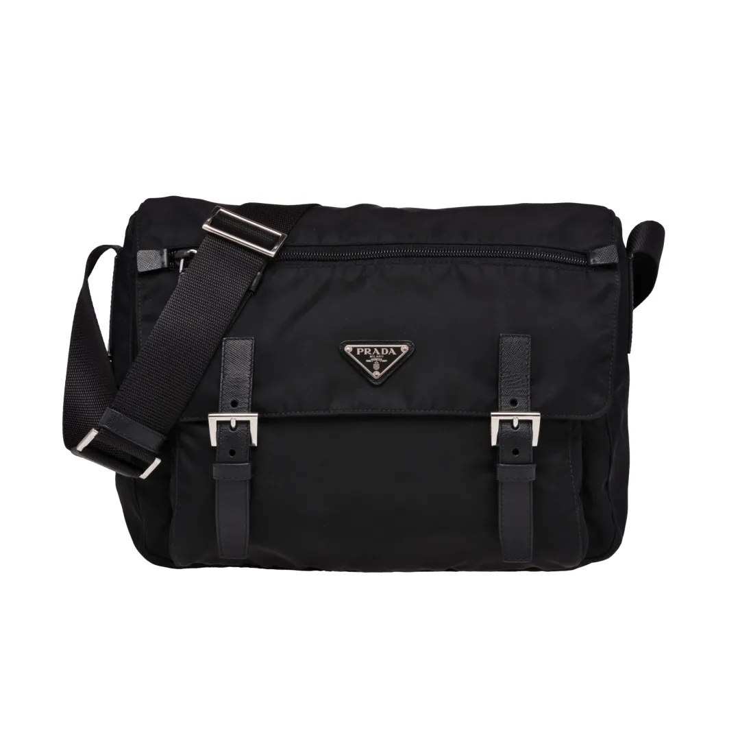 PRADA ナイロン ショルダーバッグ 正面