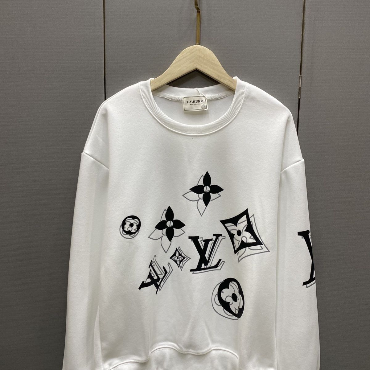 LOUIS VUITTON パーカー ロゴ 丸襟 カジュアル ストリート服　長袖　男女兼用