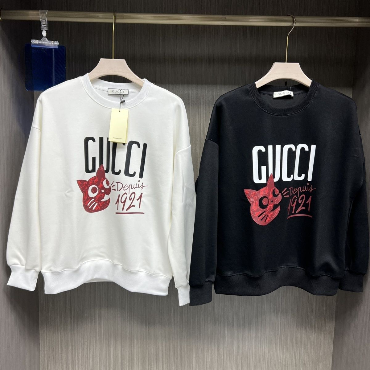 GUCCI2023秋  猫のロゴプリント プリント ゆったり　暖かい おしゃれ　バーカー 100%綿 男女兼用　春秋冬