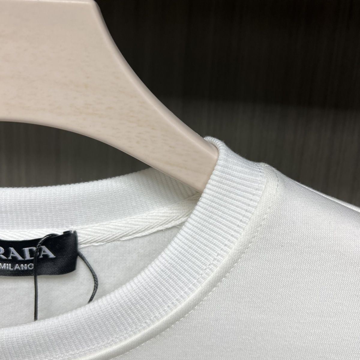 PRADA 2023 ゆったり 厚い 防寒 上着 吸汗性通気性 可愛い 運動バーカー   暖かい おしゃれ　ブラック春秋冬