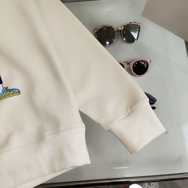 GUCCI パーカー アニメプリント 長袖 ファッション 丸襟 人気　カジュアル　グーチロゴ　100%綿　男女兼用