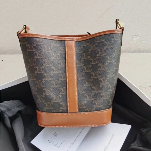 大人気【CELINE】 ショルダーバッグ バケツバッグ