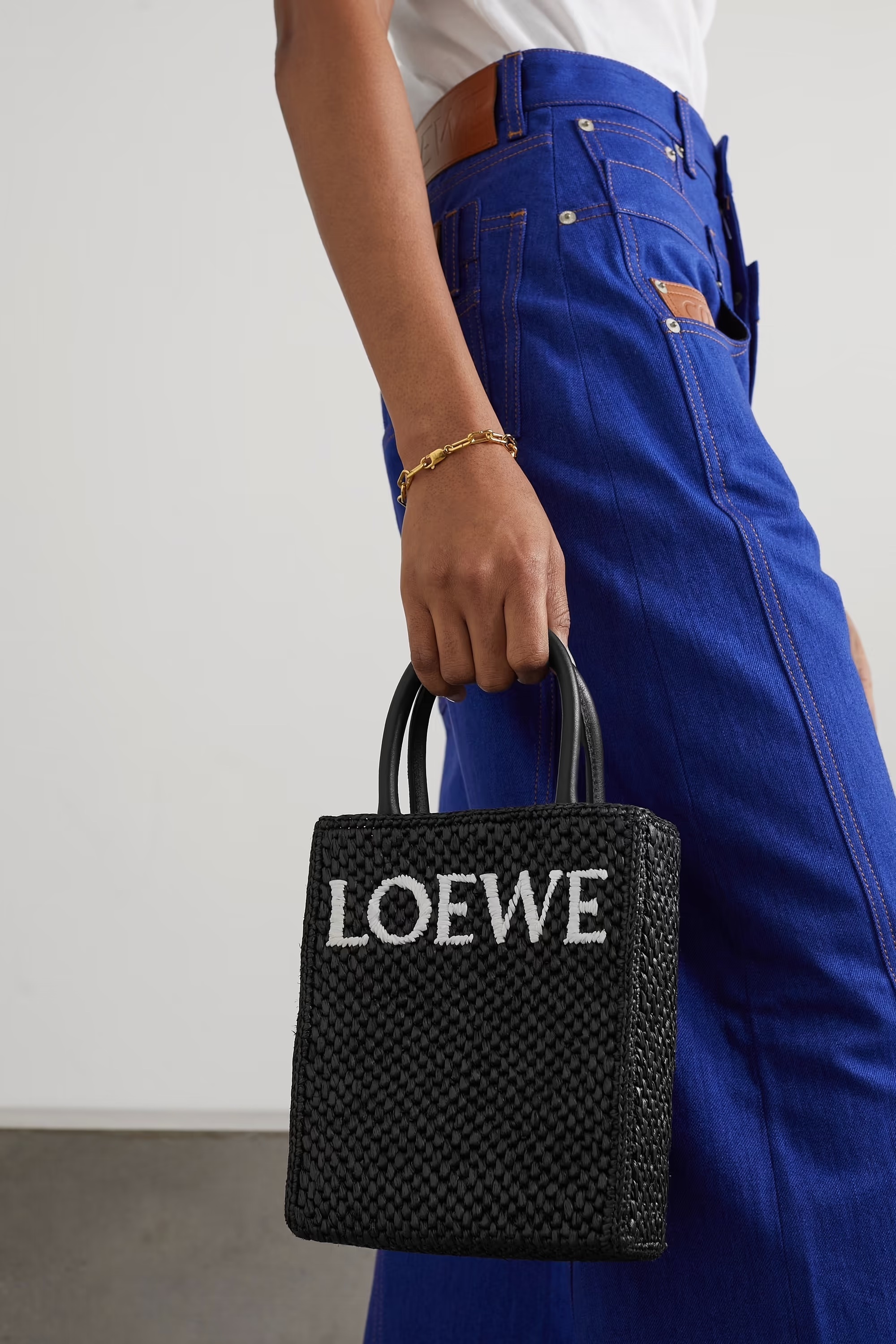 ∞∞ LOEWE ∞∞ Standard A5 raffia バッグ☆