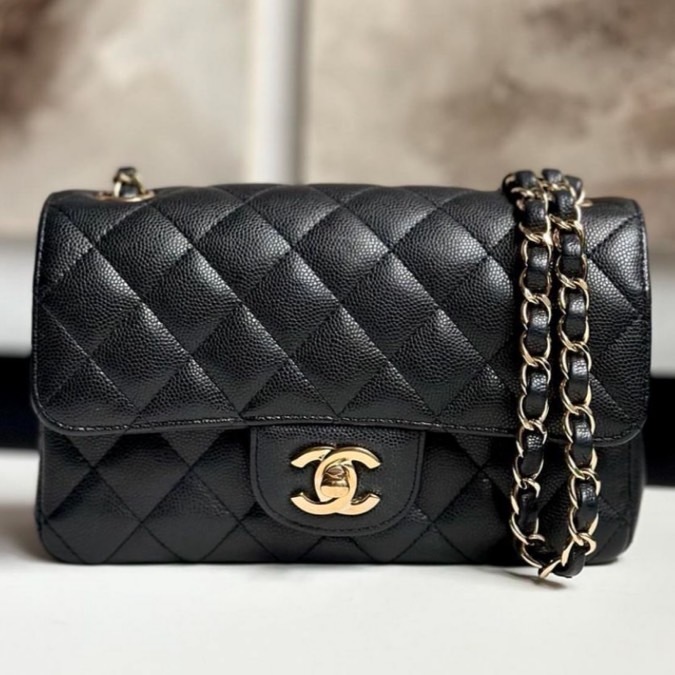【大人気!完売必至☆】CHANEL シャネル ミニフラップバッグ