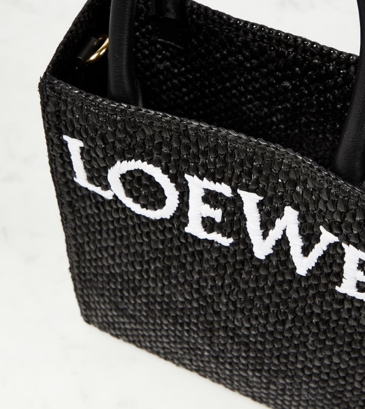 ∞∞ LOEWE ∞∞ Standard A5 raffia バッグ☆