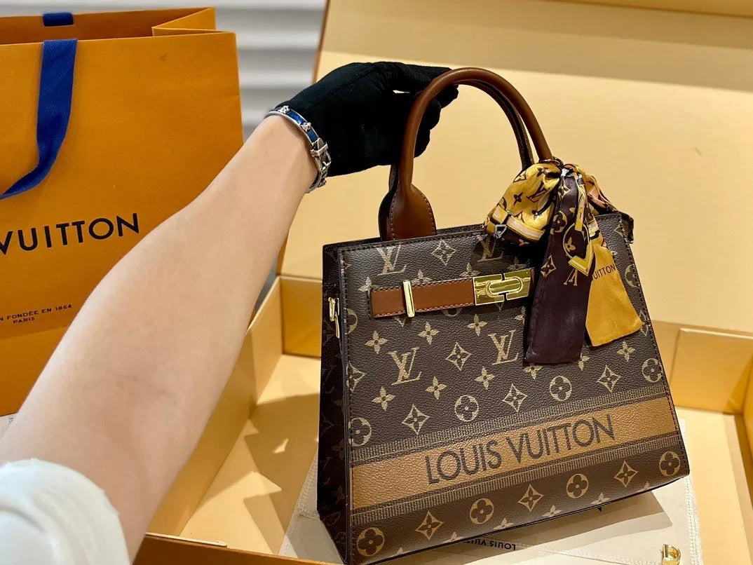 LOUIS VUITTON オンザゴー PM-1