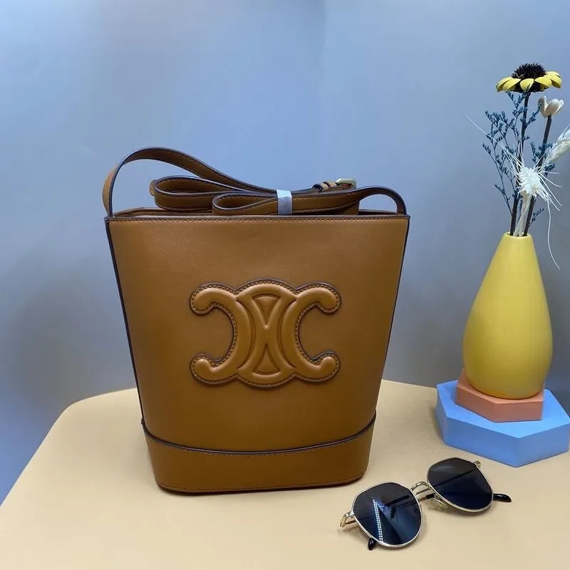 大人気【CELINE】 バケツバッグ ショルダーバッグ