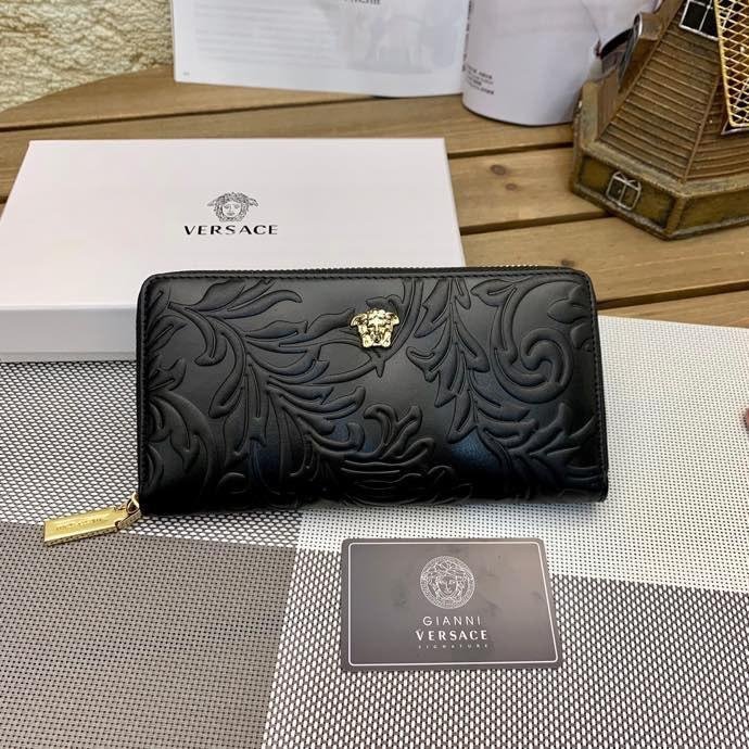 【高品質】VERSACE（ヴェルサーチ） 財布 19x10x2.5cm