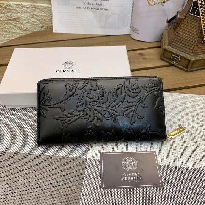 【高品質】VERSACE（ヴェルサーチ） 財布 19x10x2.5cm