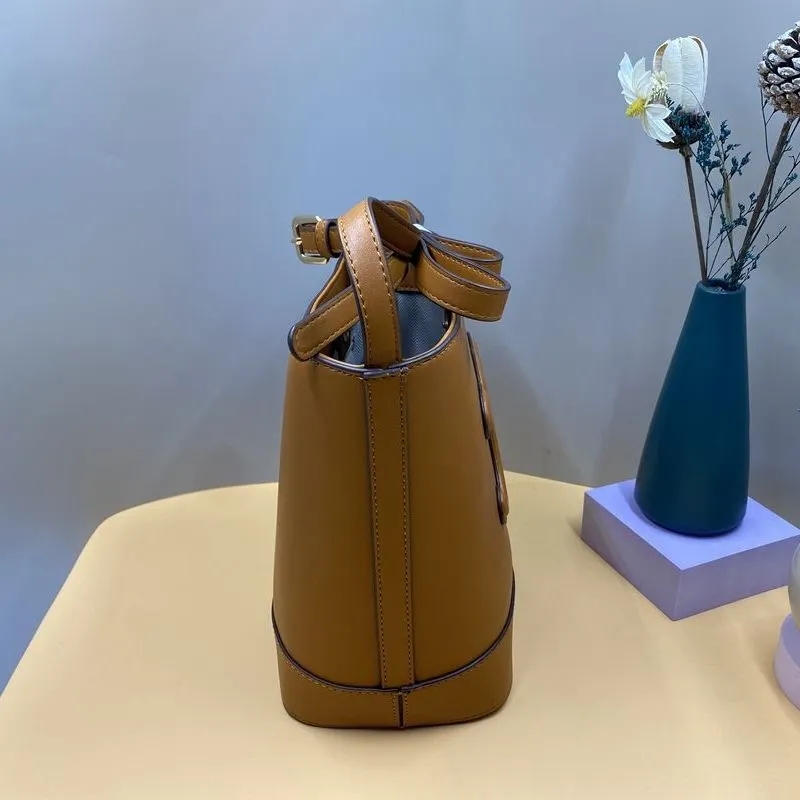 大人気【CELINE】 バケツバッグ ショルダーバッグ