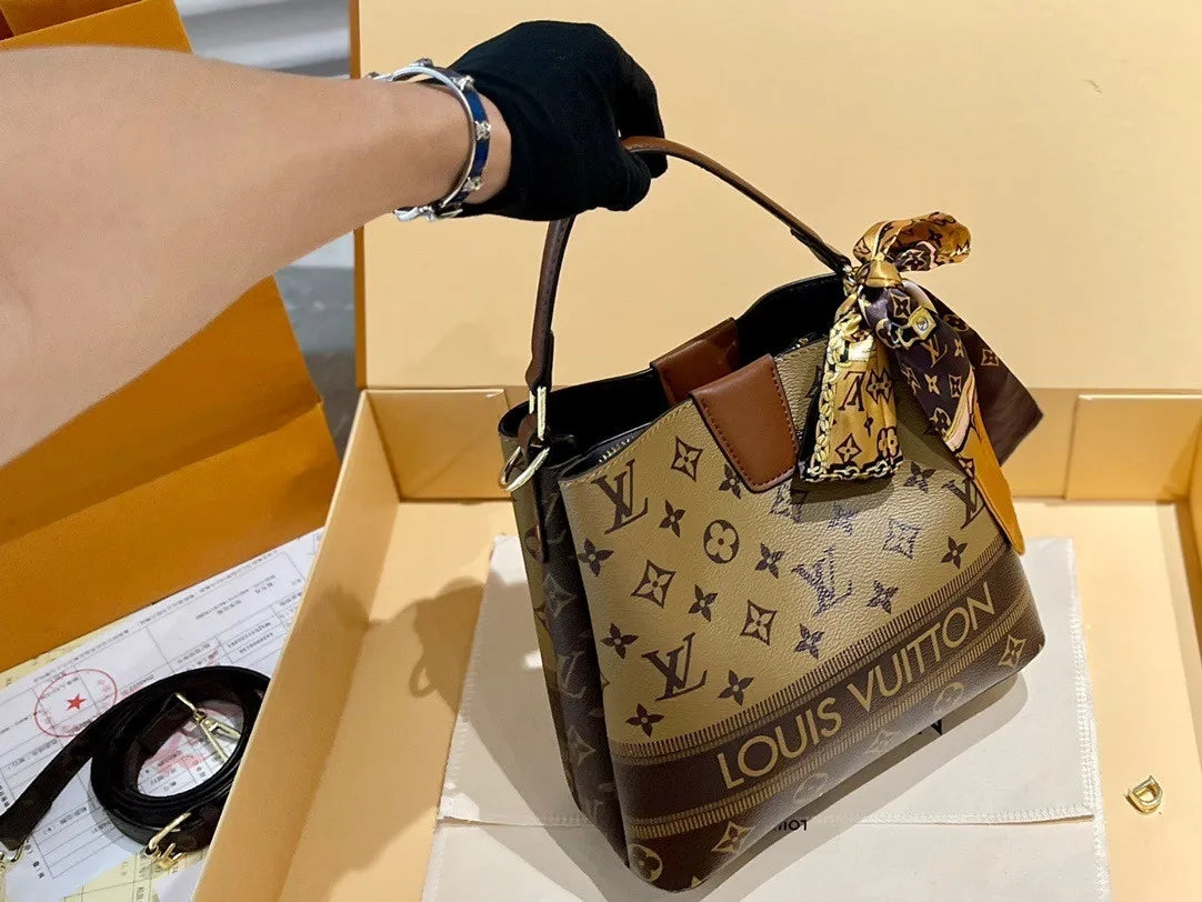 LOUIS VUITTON オンザゴー PM