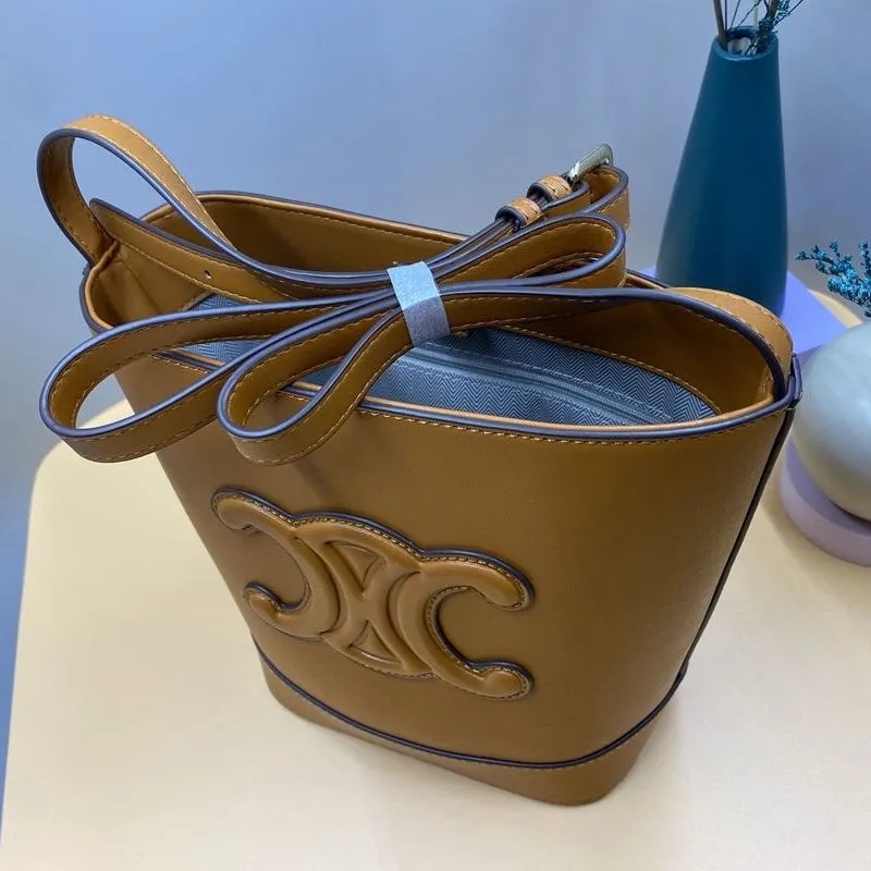 大人気【CELINE】 バケツバッグ ショルダーバッグ