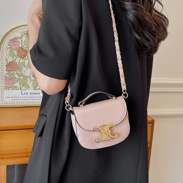 新作 CELINE♪ショルダーバッグ ミニ