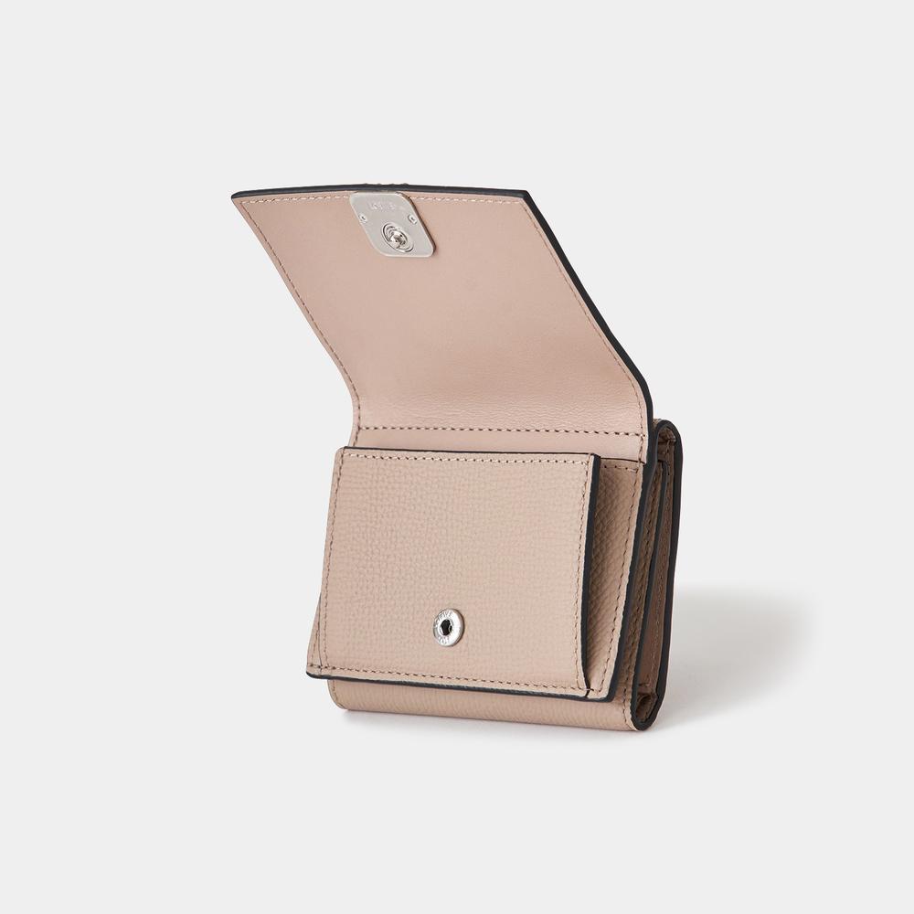 LOEWE アナグラム トリフォルド 6 cc ウォレット