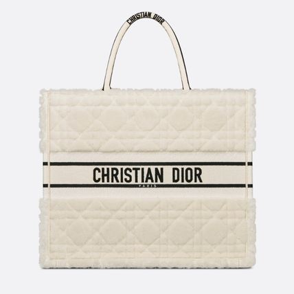 Dior トートバッグ 【ふわふわモコモコがたまらない♡】DIOR BOOK TOTE(3)