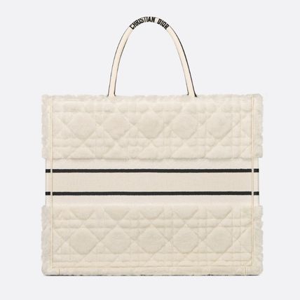 Dior トートバッグ 【ふわふわモコモコがたまらない♡】DIOR BOOK TOTE(6)