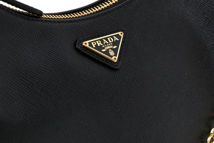 PRADA ショルダーバッグ・ポシェット ★関税込★PRADA★Re-Edition 2005 サフィアーノレザー バッグ★(16)