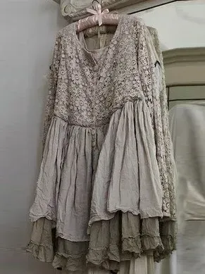 Lace Wrinkle Round Neck Short Sleeve Dress