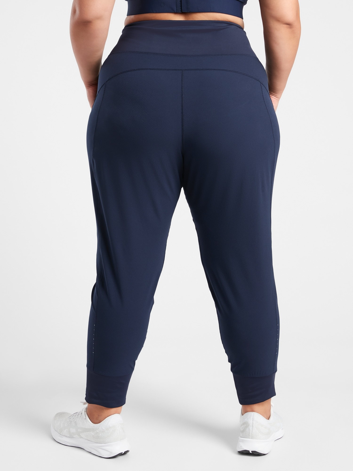 Distance Jogger in Dobby