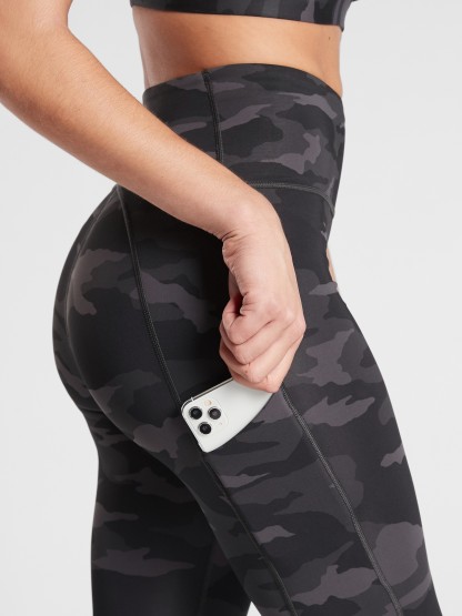 Ultimate Stash Pocket Camo 7/8 Tight