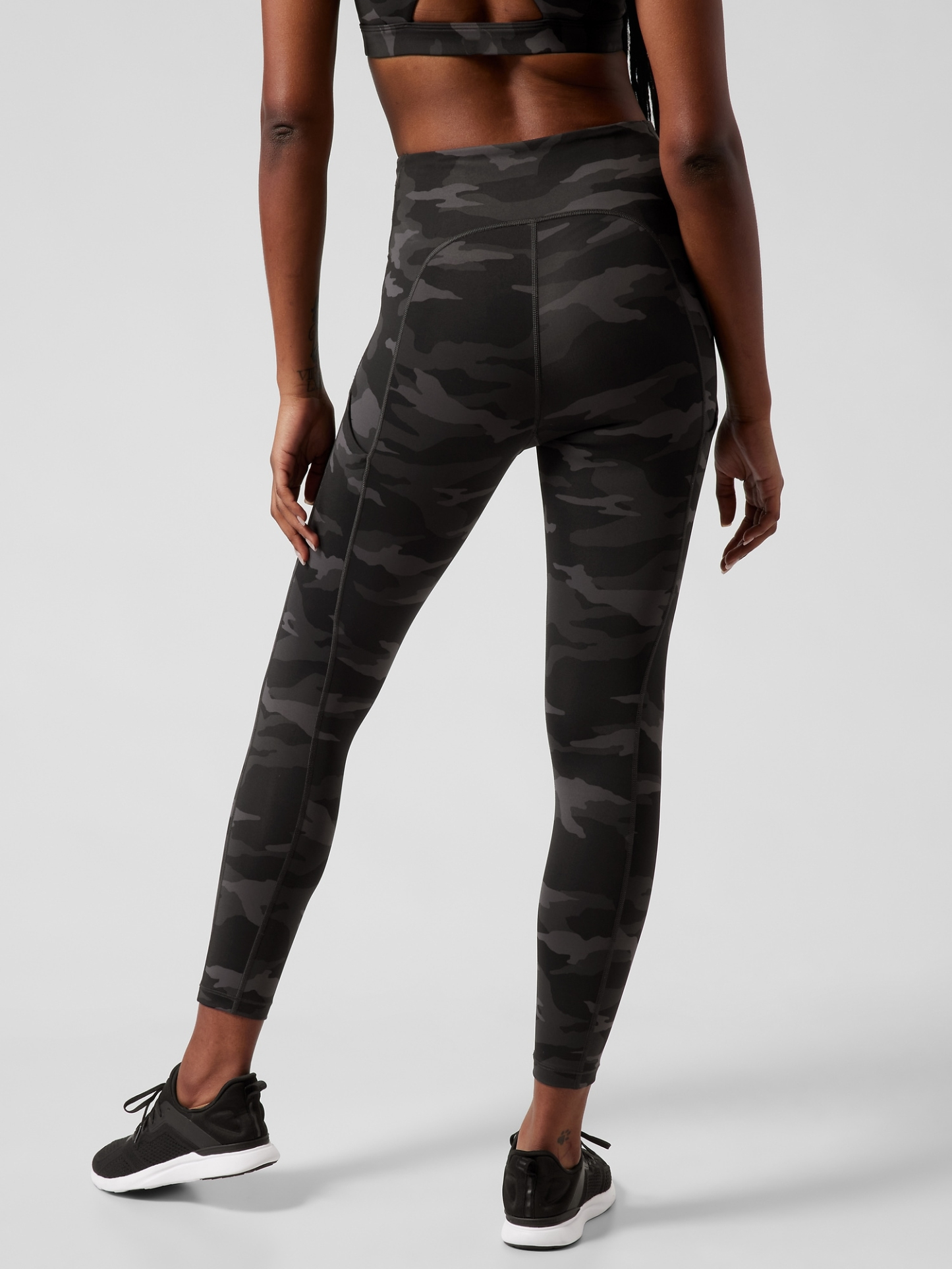 Ultimate Stash Pocket Camo 7/8 Tight