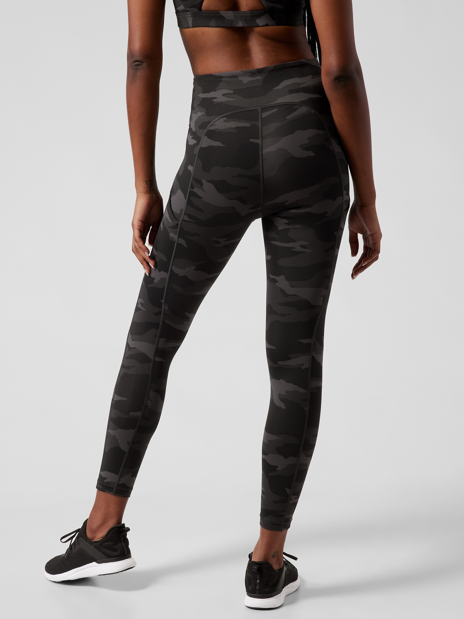 Ultimate Stash Pocket Camo 7/8 Tight