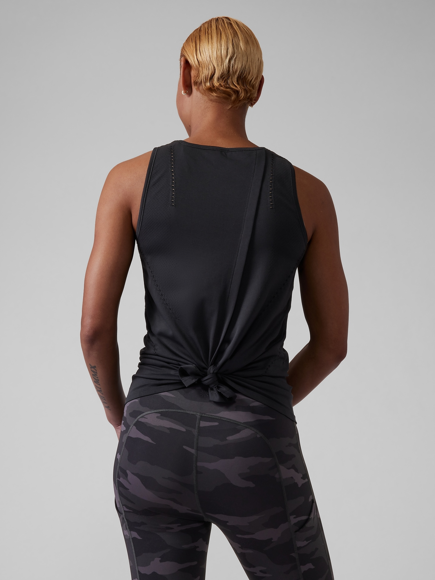 Foothill Seamless Tank