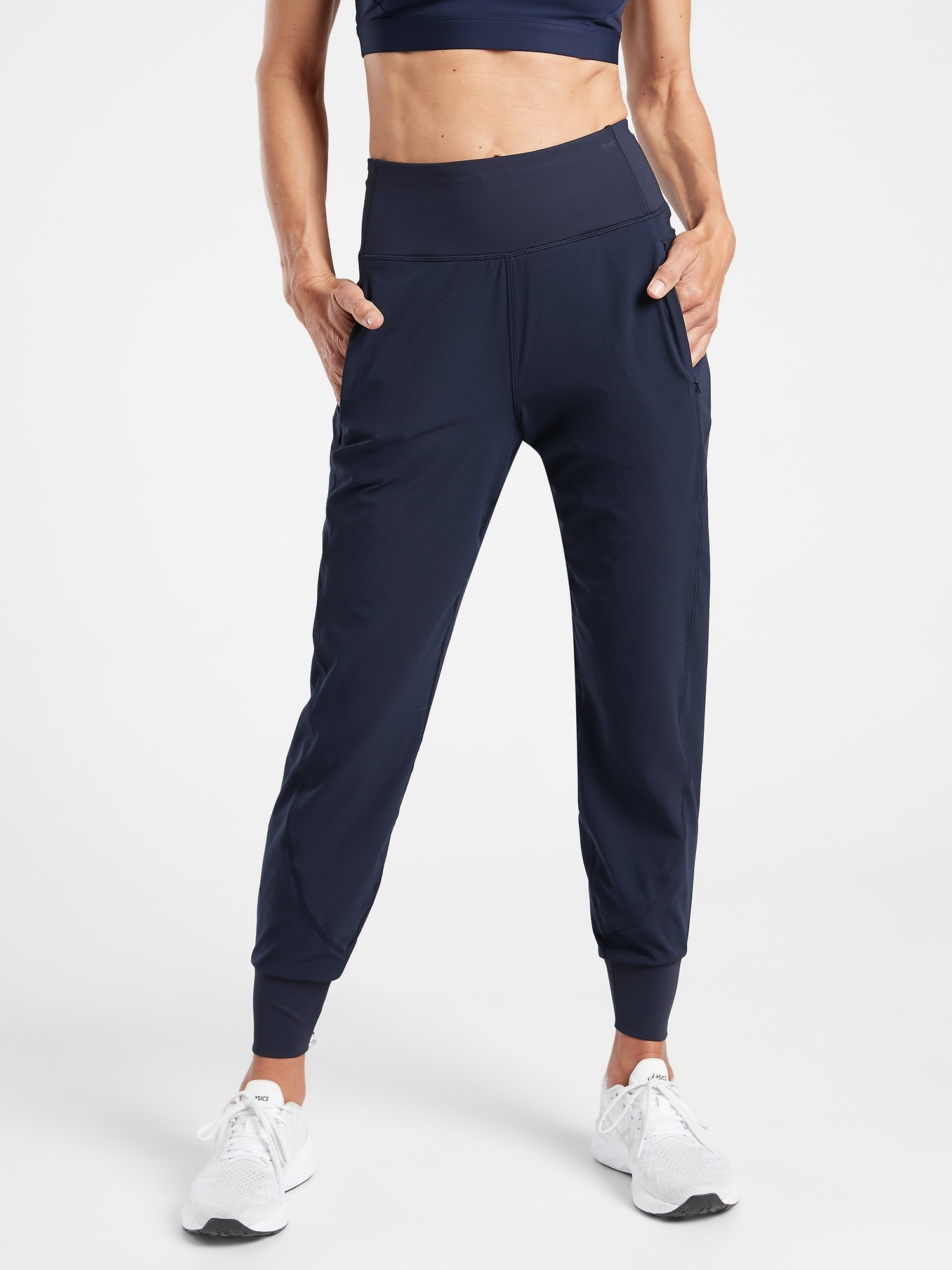 Distance Jogger in Dobby