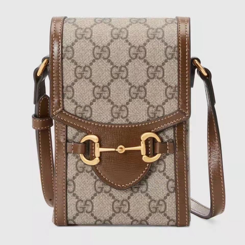 【50％割引🎉】【期間限定セール】📱最新携帯バッグと財布👝
