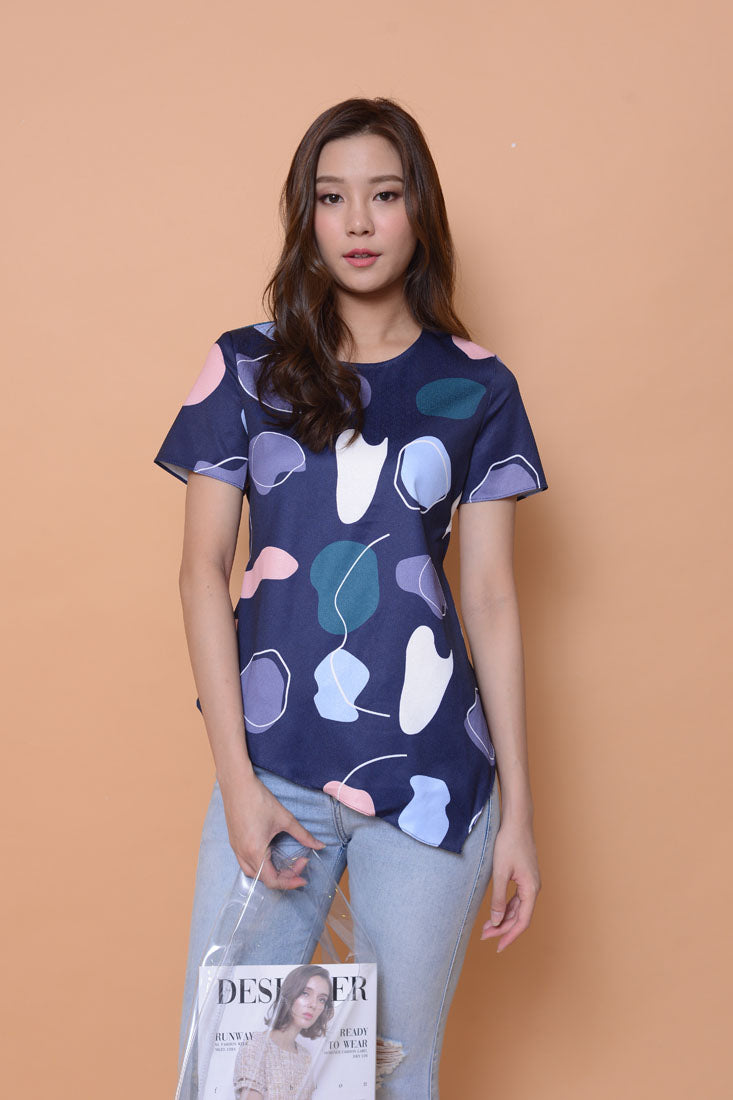Collection-Abstract prints top  in navy