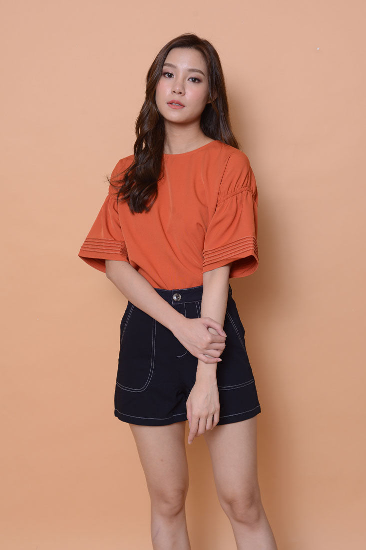 Casual- Flare sleeve top in orange