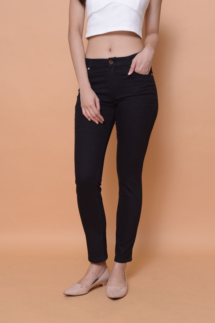 Collection-Stretchable cotton jeans in black