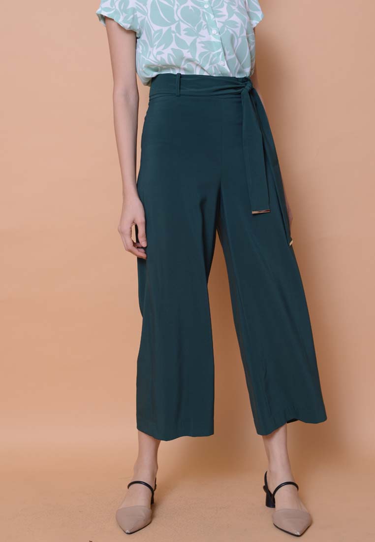 Casual - High Waisted Culottes in Green