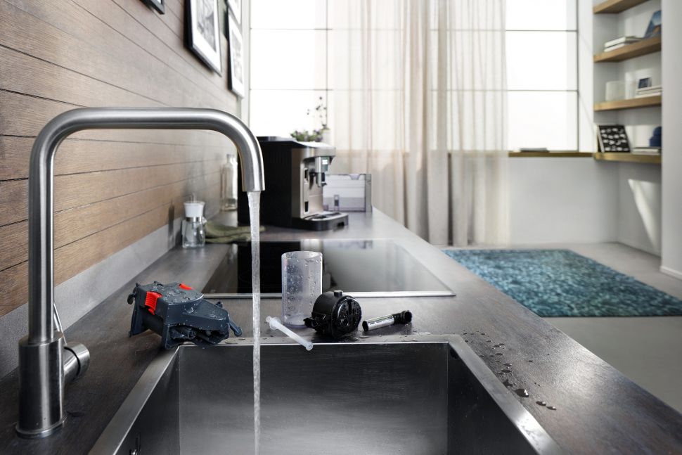 [FREE SET UP + DEMO] Magnifica Evo Titanium Black - Fully Automatic Coffee Machines