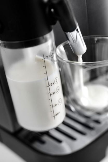 [FREE SET UP + DEMO] Magnifica Evo Titanium Black - Fully Automatic Coffee Machines