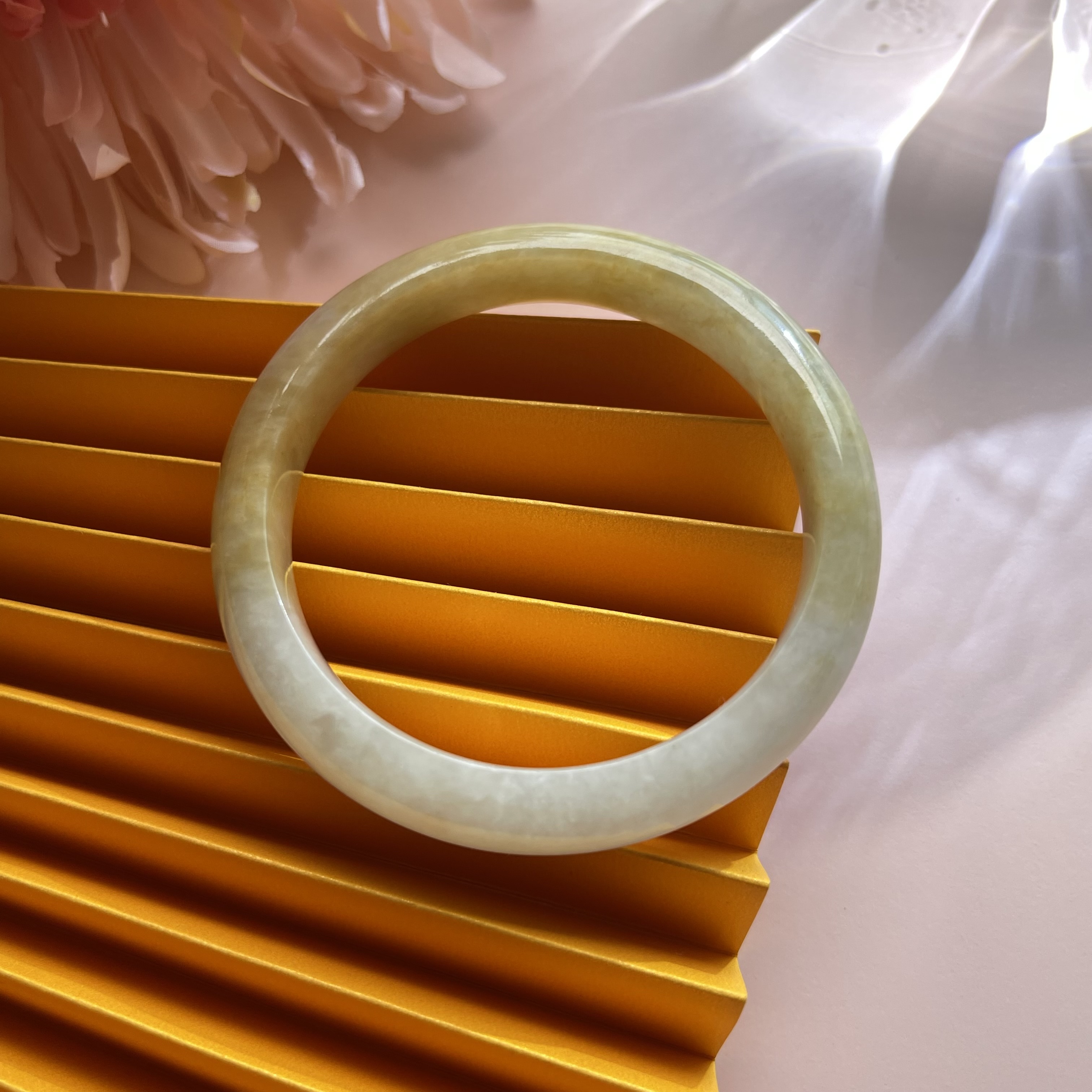 Lemonade Jadeite Bangle (PJA00105)