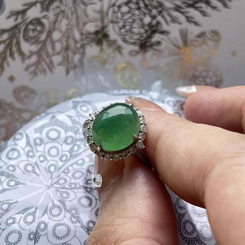 Icy Green Cabochon Ring (PJA00018)