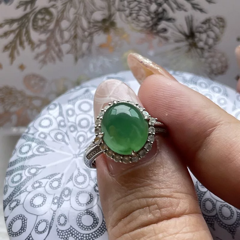 Icy Green Cabochon Ring (PJA00018)
