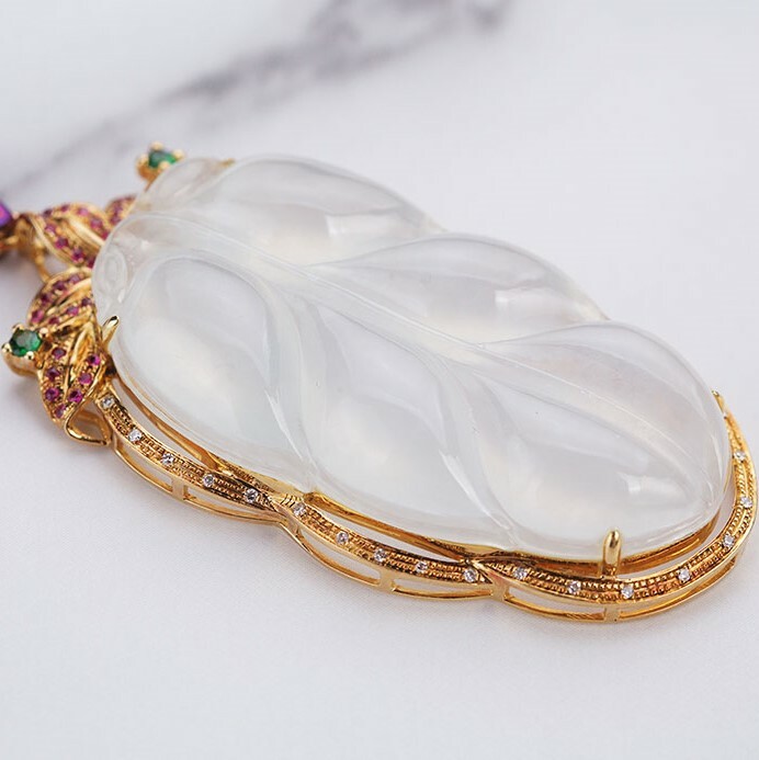 18k Gold Icy  Jadeite Leaf Pendant (PJA00022)