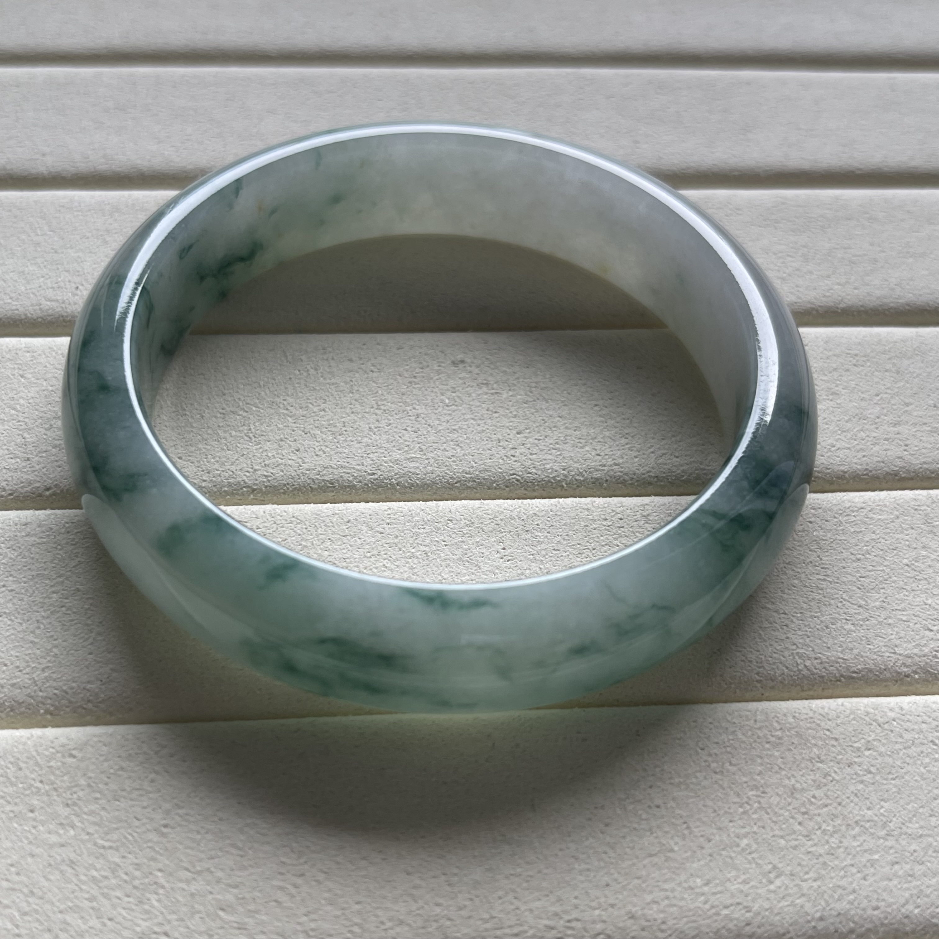 Green Floating Flowers Jadeite Bangle (PJA00077)