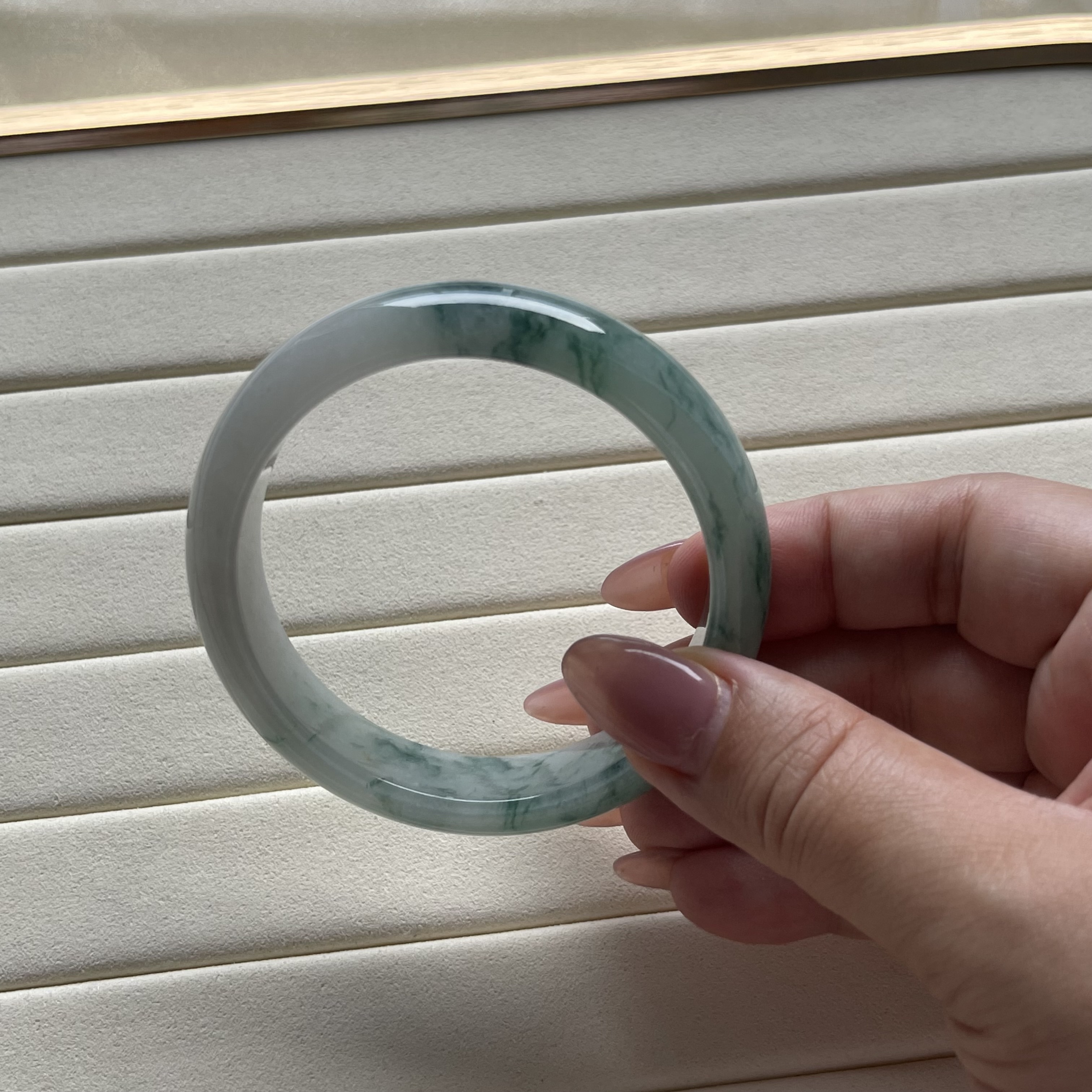 Green Floating Flowers Jadeite Bangle (PJA00077)