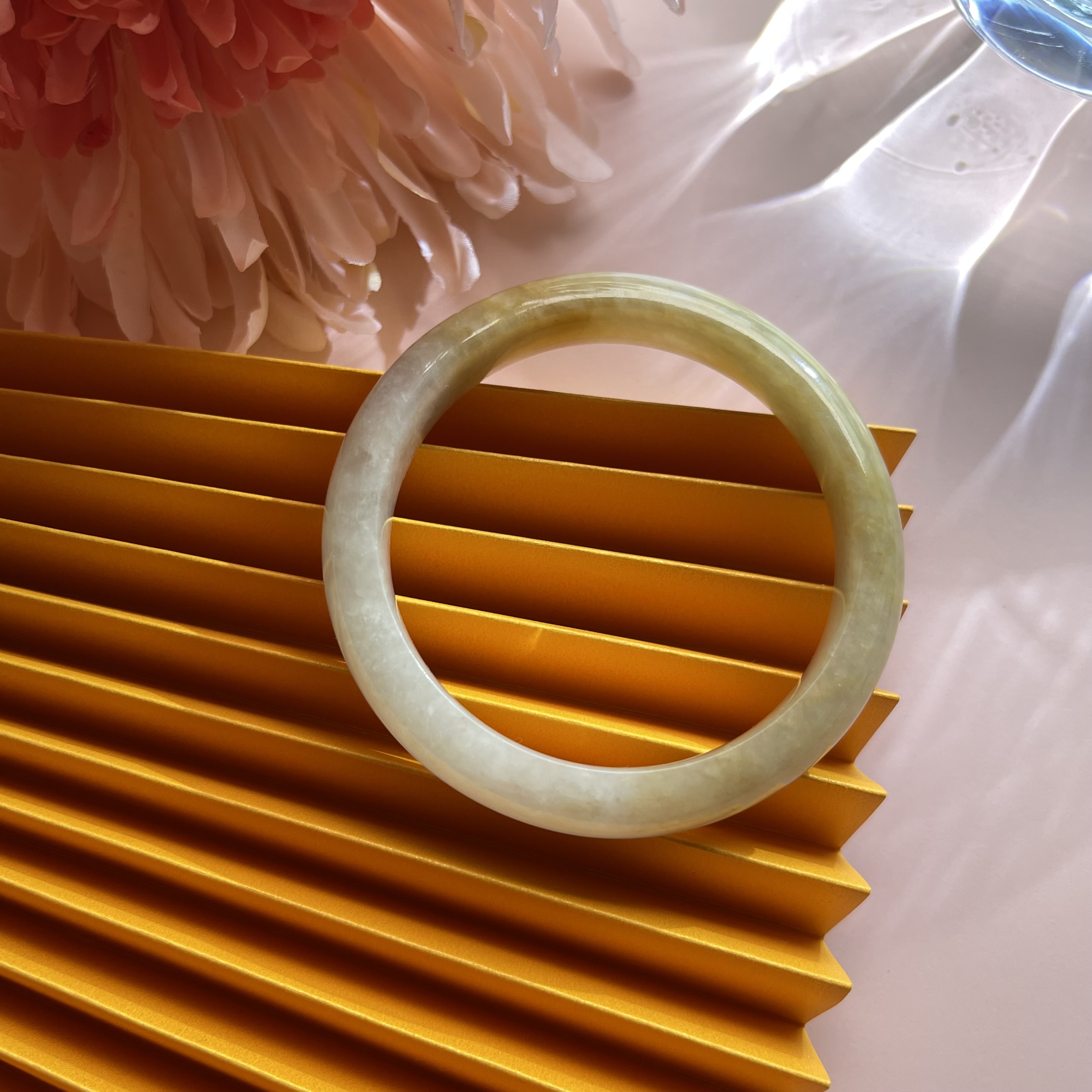 Lemonade Jadeite Bangle (PJA00105)