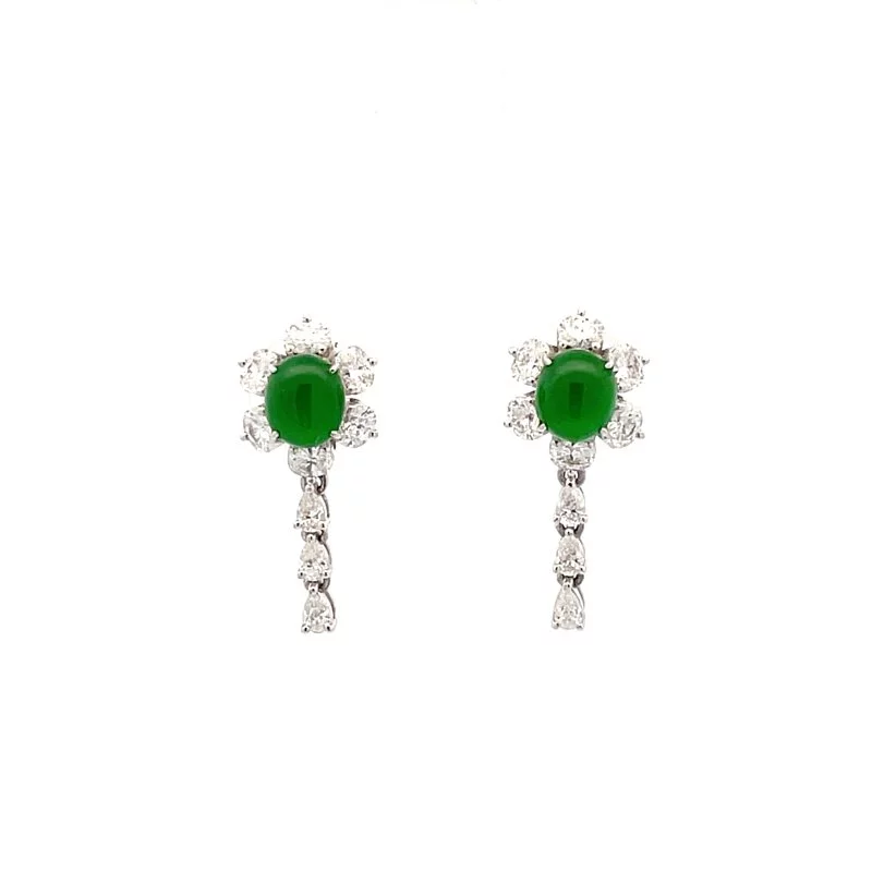 A Pair of Imperial Emerald Green Earrings (PJA00017)